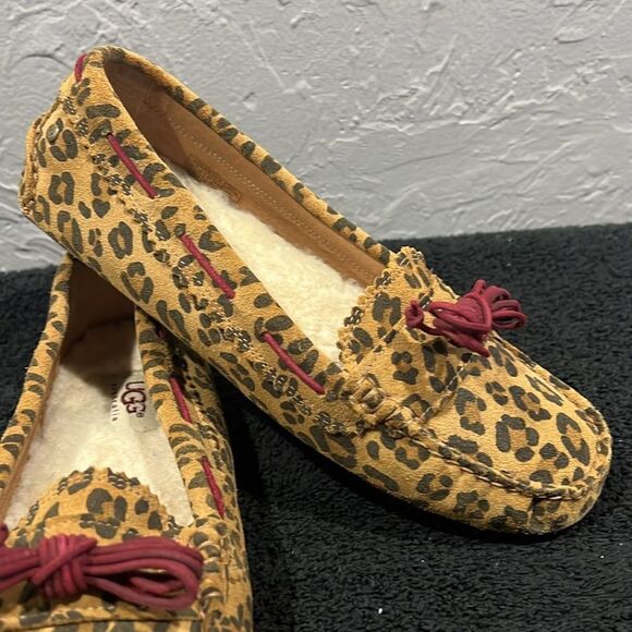 🔥 UGG Australia Mina Moccasins Slip-on Suede Leopard Print Driving Loafers - EU - Picture 2 of 11